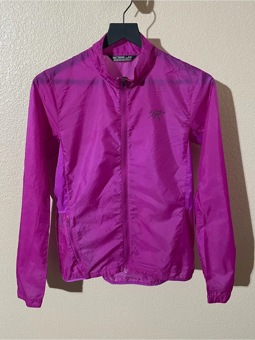 Arc'teryx Magenta Lightweight Women's Windbreaker Jacket